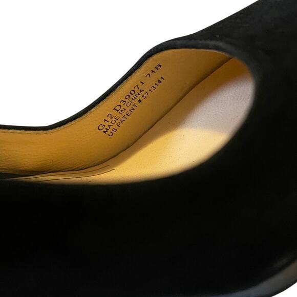 Cole Haan 7.5 Lainey Air Suede Pumps Almond Toe Heels Classic Comfort Black EUC! - Picture 5 of 6